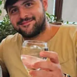 עומר בלוה