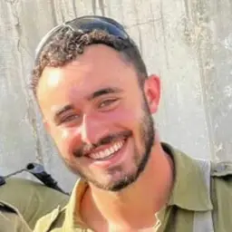 רועי מרום