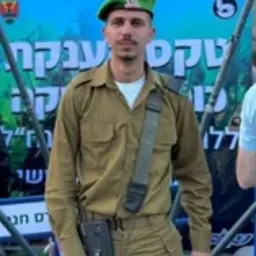 דניאל לוי