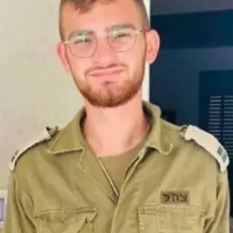 אריאל טופז
