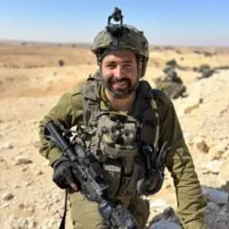 בניהו מלט